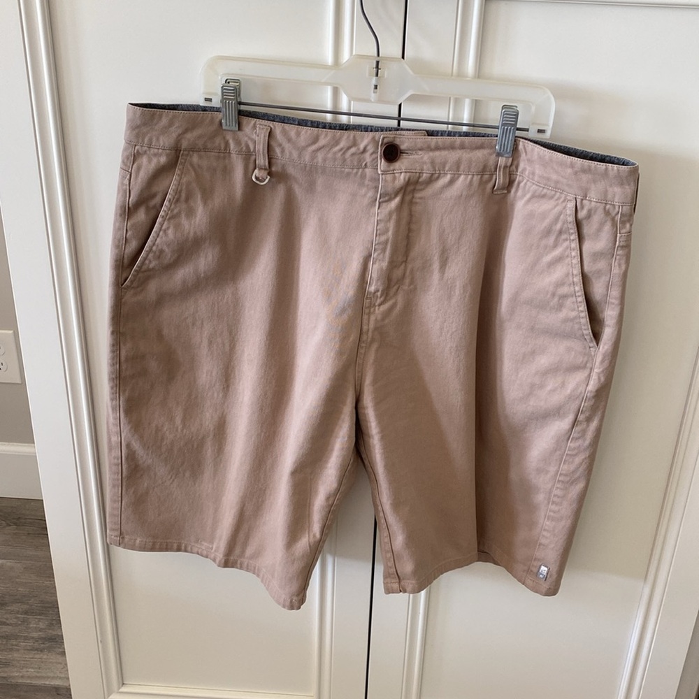 Rip Curl Mens 9 Inch  chino shorts size 38